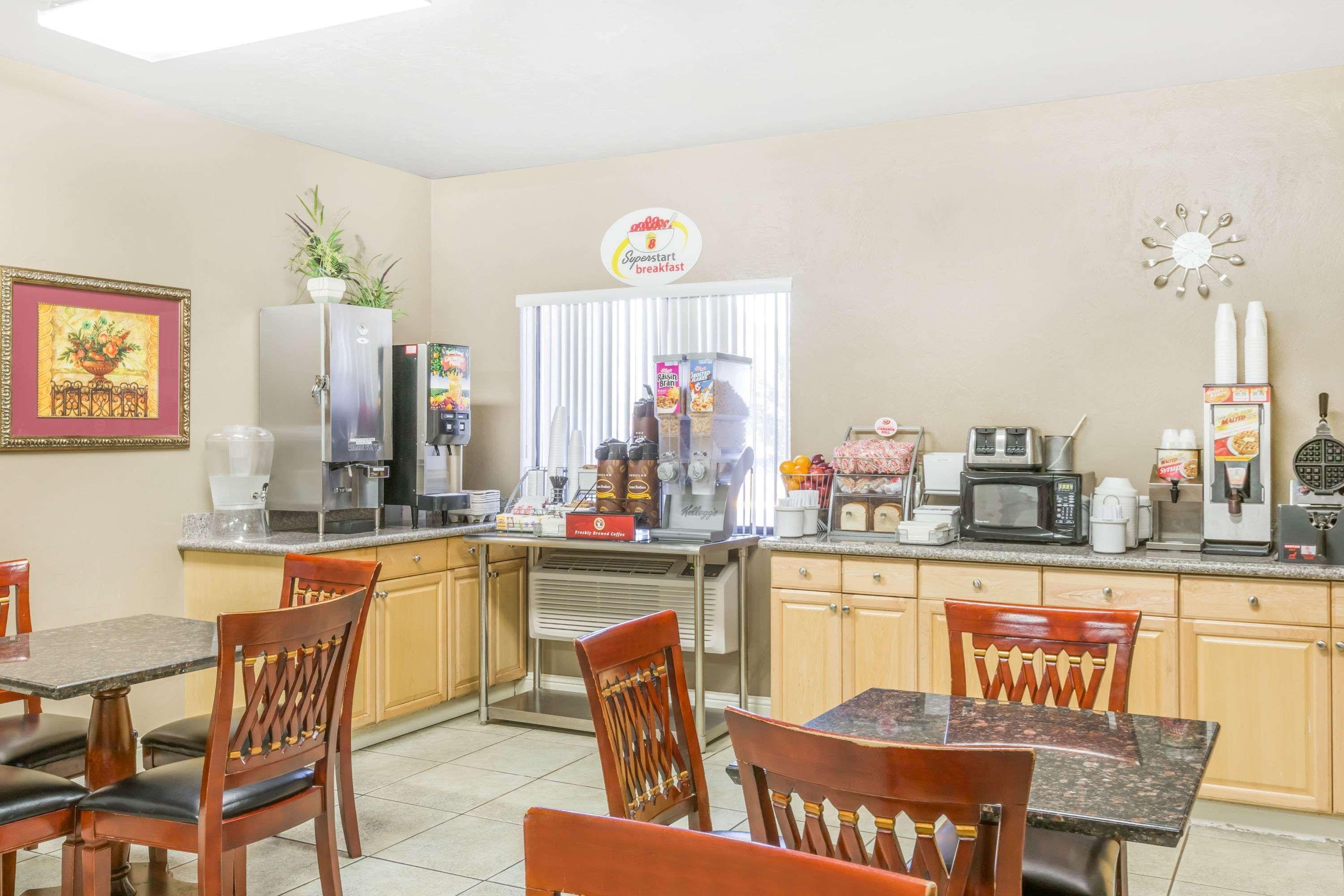 Super 8 By Wyndham Grants Pass Motel Dış mekan fotoğraf