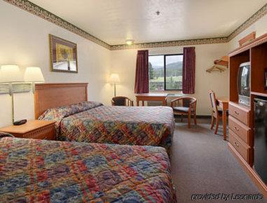 Super 8 By Wyndham Grants Pass Motel Dış mekan fotoğraf